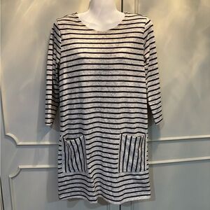 Abercrombie & Fitch Black and White Striped Garment